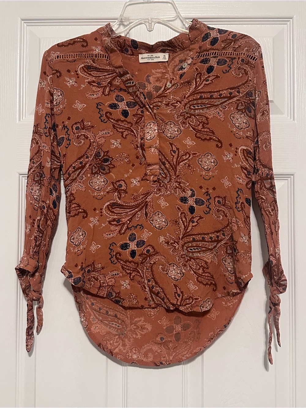 Abercrombie & Fitch Women's Rust Paisley Tie-Sleeve Button Henley